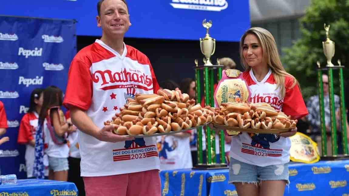 Nathan’s Hot Dog King Returns: Joey Chestnut Reigns Again in 2025 Showdown