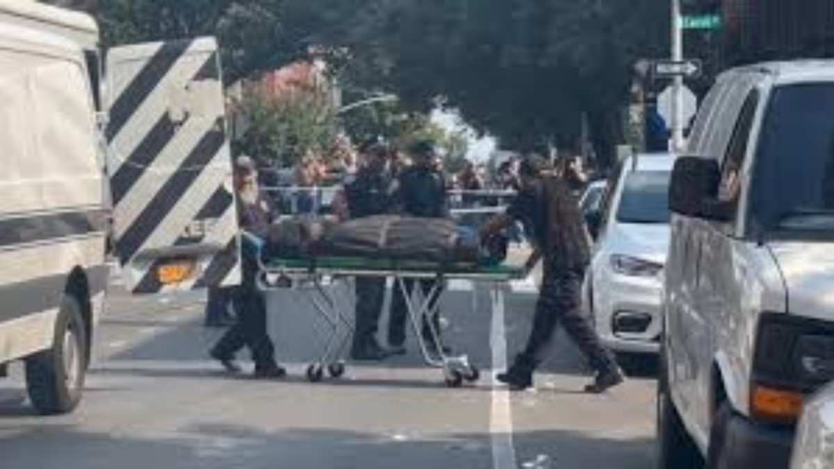 Brooklyn Shooting Leaves 3 Dead and 9 Injured: NYPD Investigates Gang Connection