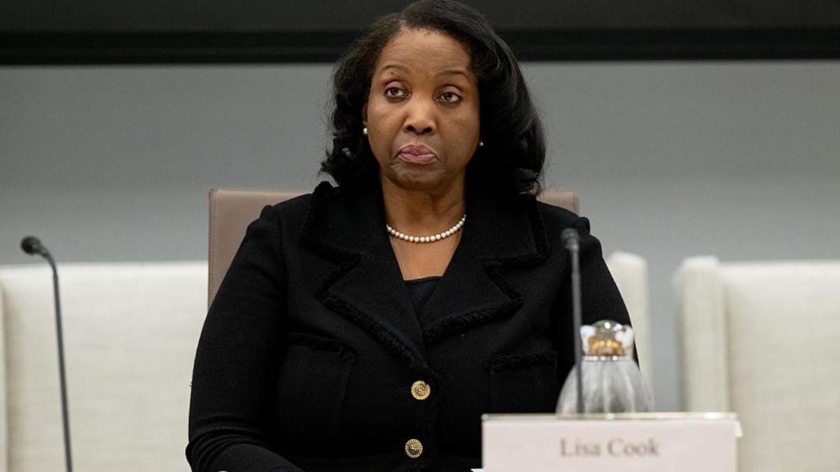 Trump Demands Lisa Cook Resign as Mortgage Fraud Allegations Shake the Fed