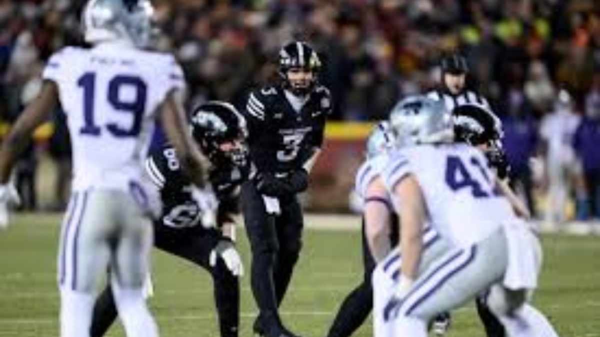 Never Miss a Play: Sling TV Makes College Football Streaming Easy