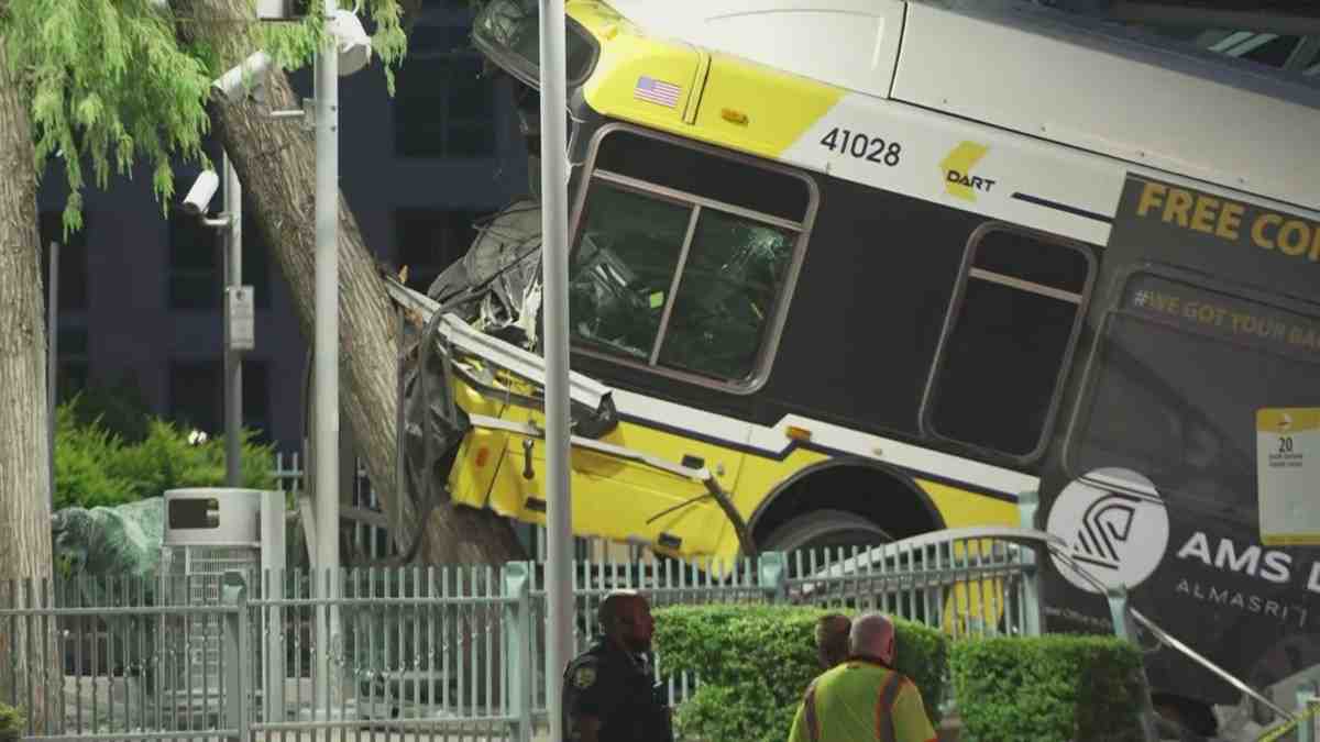 DART Bus Crashes Near White Rock Station: Four Injured, Service Disrupted