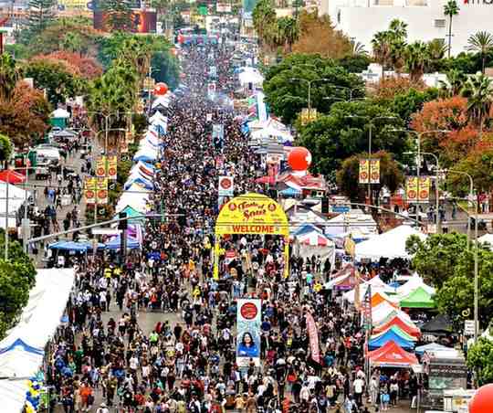 Your Ultimate Los Angeles Weekend Guide: Carved Pumpkins, Dogtoberfest & More