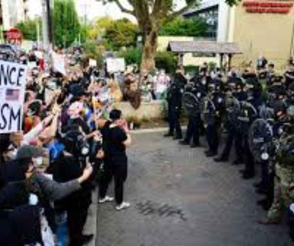 Federal Judge Halts Trump’s National Guard Move to Portland in Legal Showdown